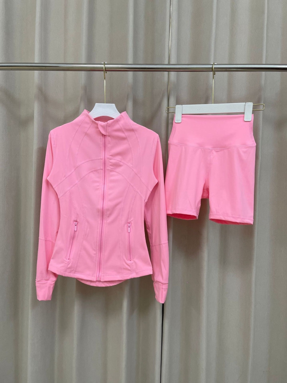 lululemon 3点セット サイズ4 新品・未使用 Lululemon sets – Freestyle Nola