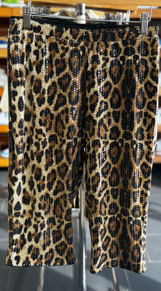 Leopard Capris